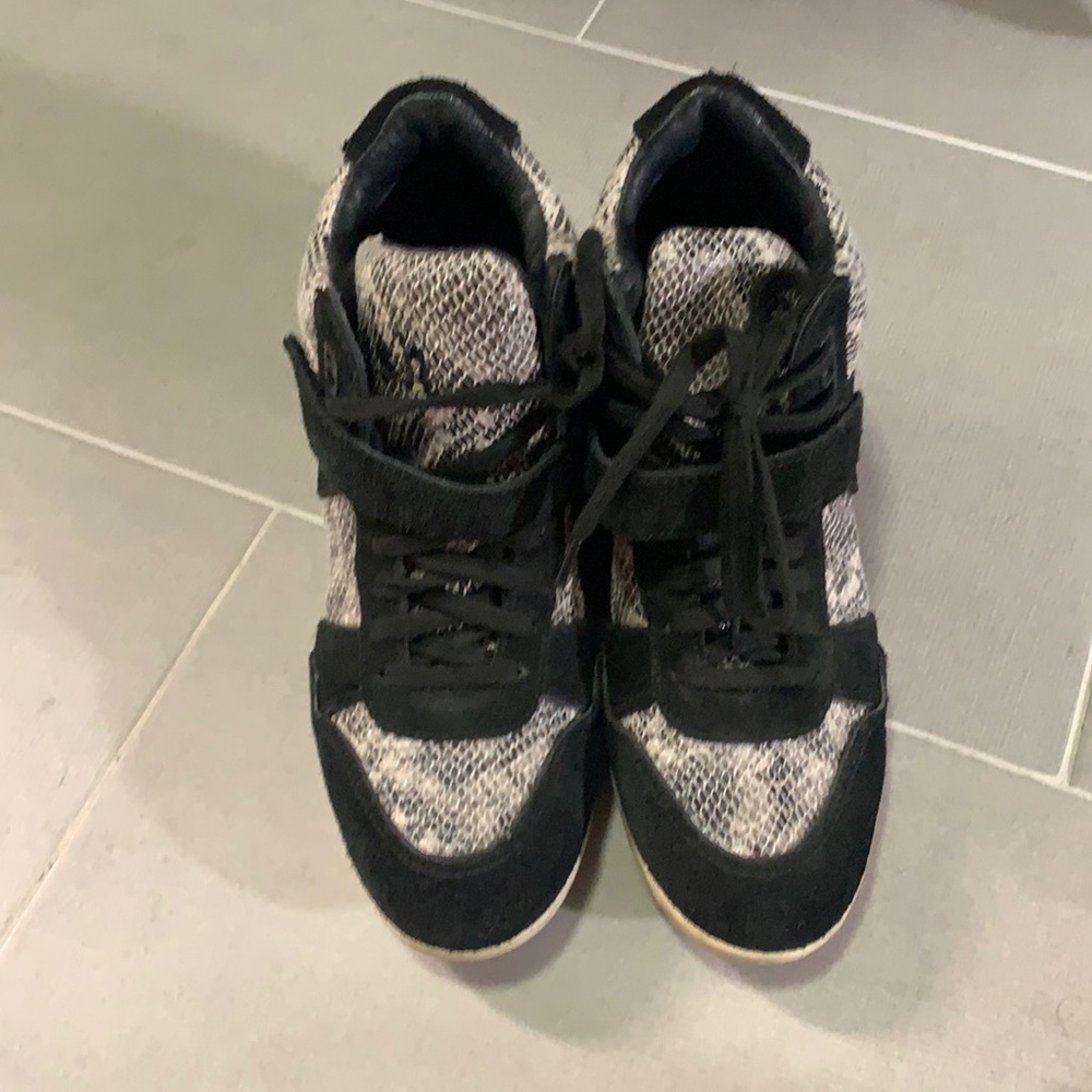 High heel sneakers